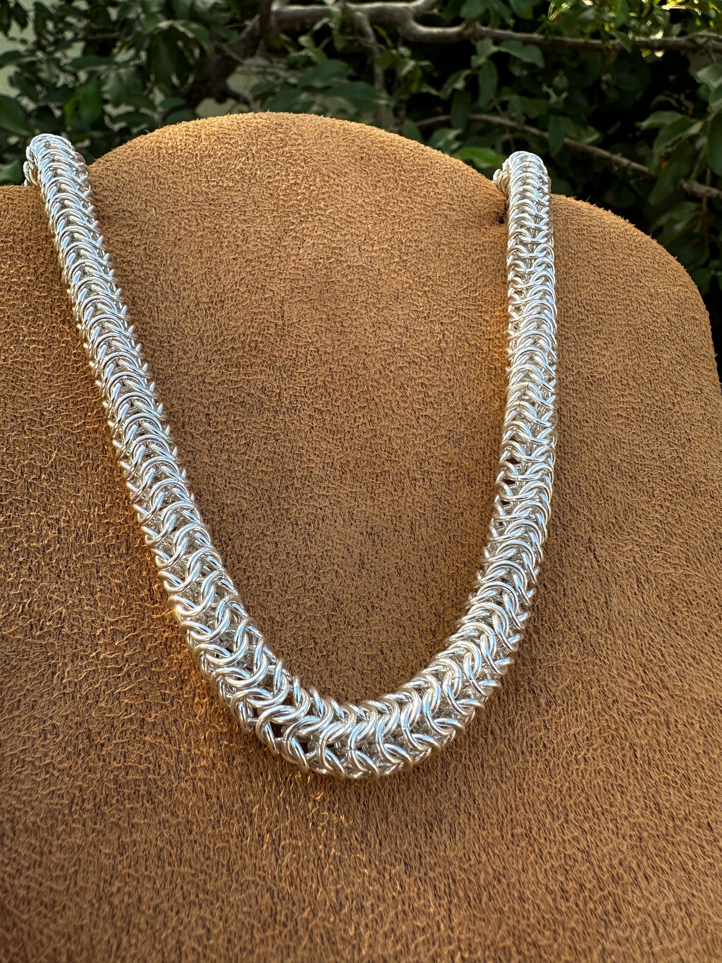 The Chain With A Story