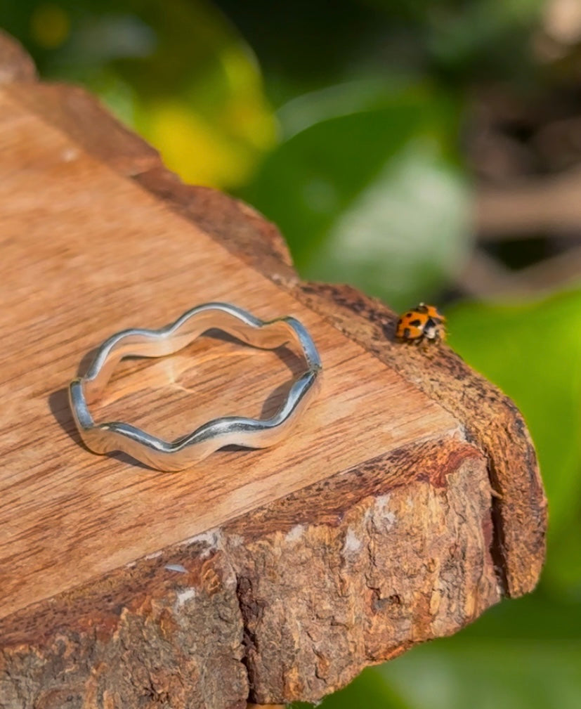 Wavy Ring